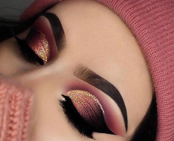 عکس سایه چشم صورتی