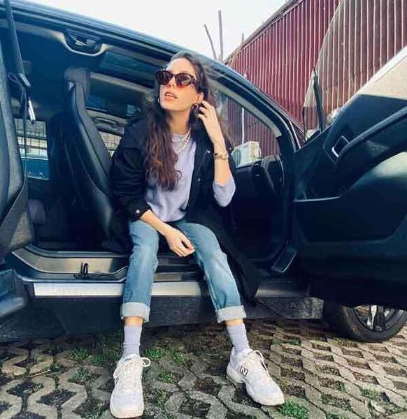 عکسهای اویکو کارایل و خواهرش