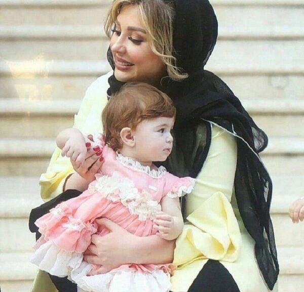 عکس پدر مادر نیوشا ضیغمی
