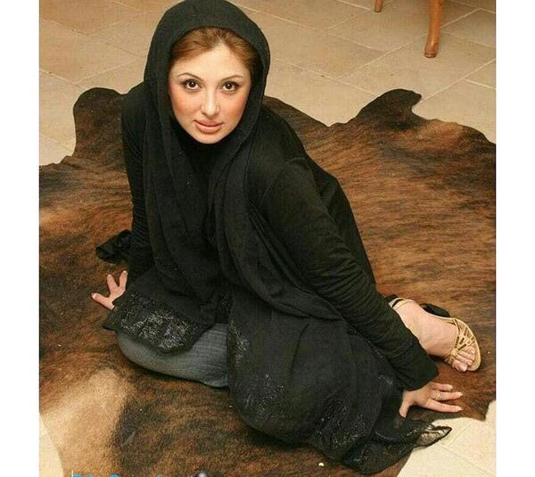 عکس پدر مادر نیوشا ضیغمی