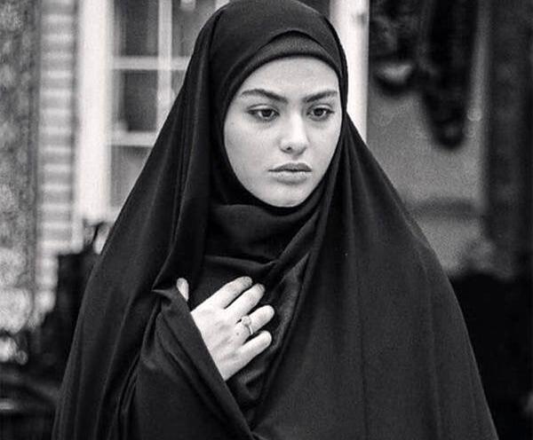 عکس های چادری ریحانه پارسا