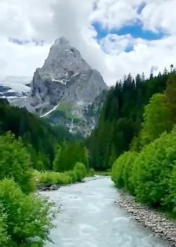 عکس زیبای طبیعت عمودی