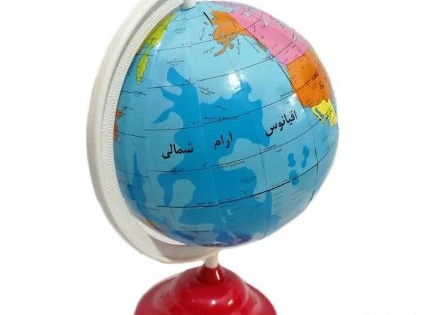 عکس کره ی زمین پلاستیکی