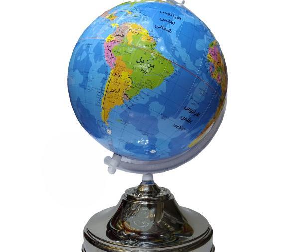 عکس کره ی زمین پلاستیکی