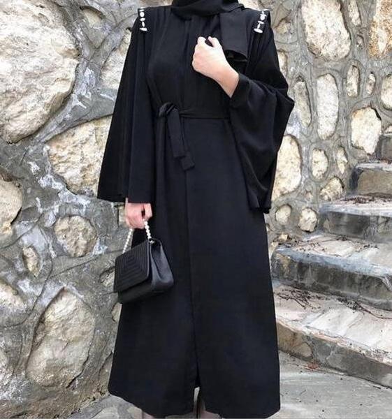 عکس مدل مانتو مجلسی بلند مشکی