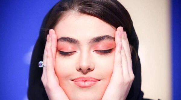 عکس جدید ریحانه پارسا نوار بهداشتی