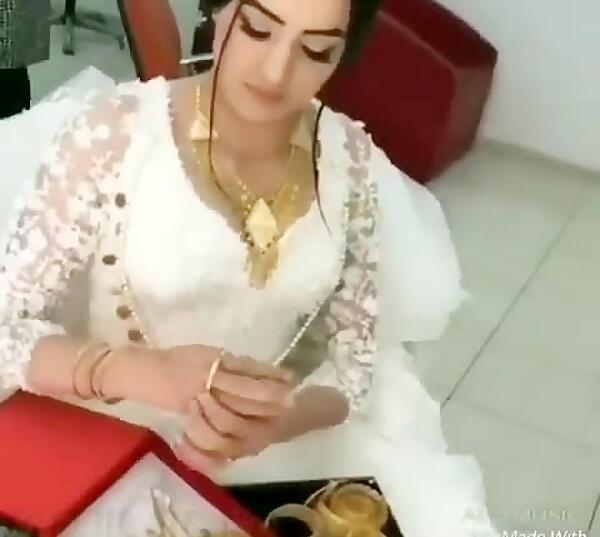 عکس عروس طلاپوش