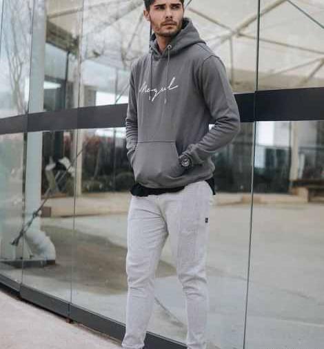 عکس دوست دختر باریش مورات یاغجی