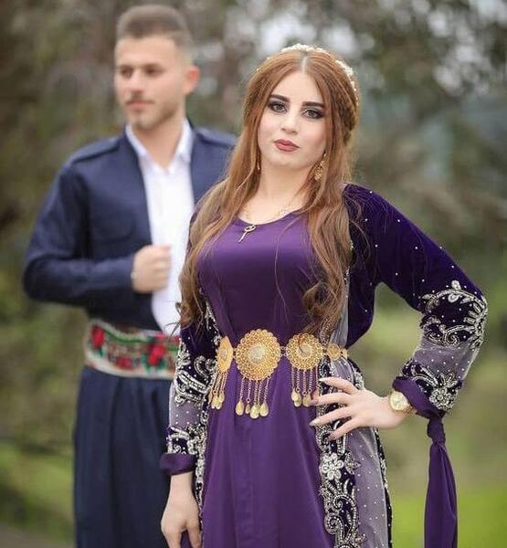 عکس عروس و داماد با لباس کردی