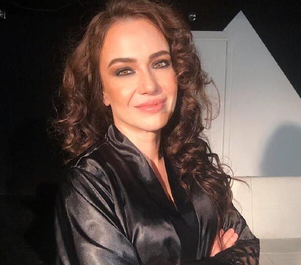 عکس سحر در غنچه های زخمی