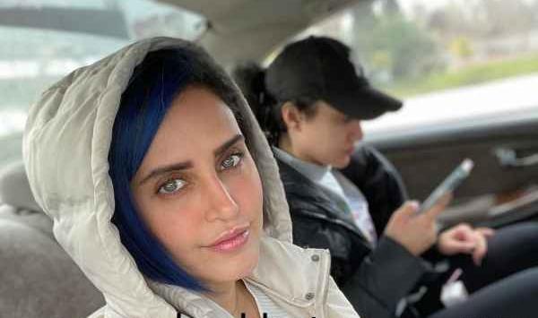 عکس جدید ریحانه پارسا با موهای بنفش