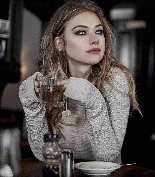 عکس ایده ژست عکاسی در خانه