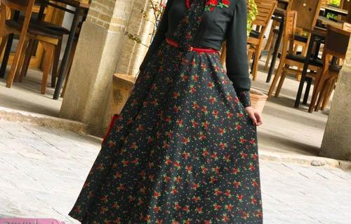 عکس مانتو دخترانه دامنی