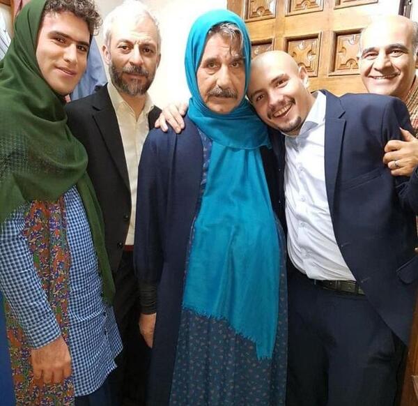 عکس حمید در لیسانسه ها
