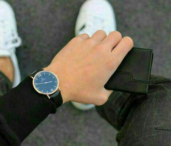 عکس دست مردانه