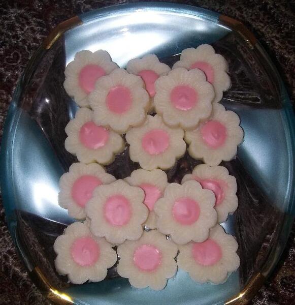 عکس شیرینی شکوفه