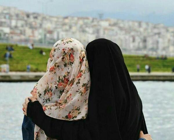 عکس با حجاب فیک