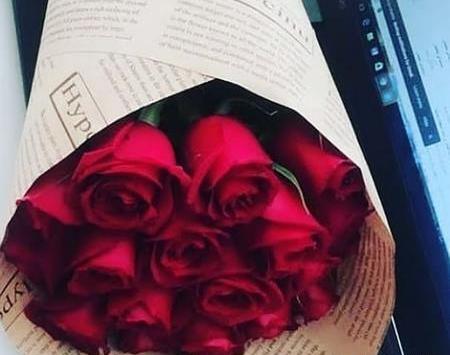 عکس دسته گل قرمز رز