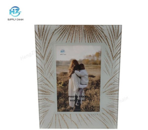 عکس سفید شیشه ای