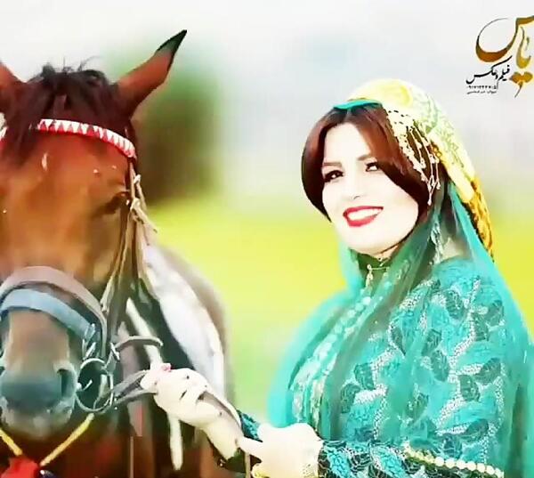 عکس مرد لری
