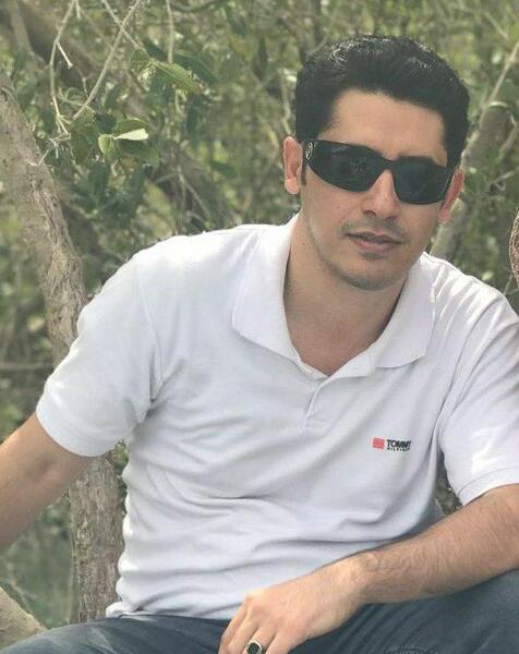 عکس دکتر پوریا رادمنش چشم پزشک