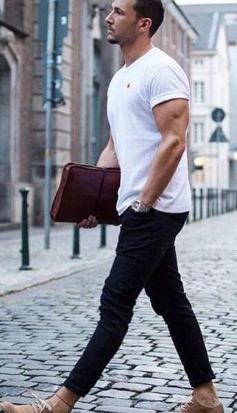 عکس ژست عکاسی با لباس مجلسی مردانه
