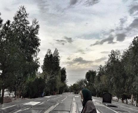عکس عشقی قبر