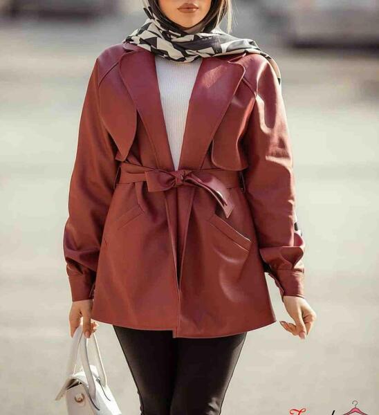 عکس مدل مانتوی دخترانه قرمز