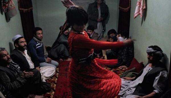 عکس بچه بازی در افغانستان