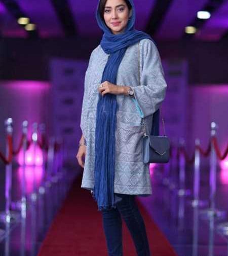 عکس مدل مانتو جلو باز زرشکی