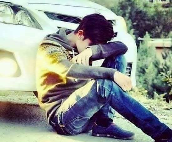 ژست عکس غمگین مردانه