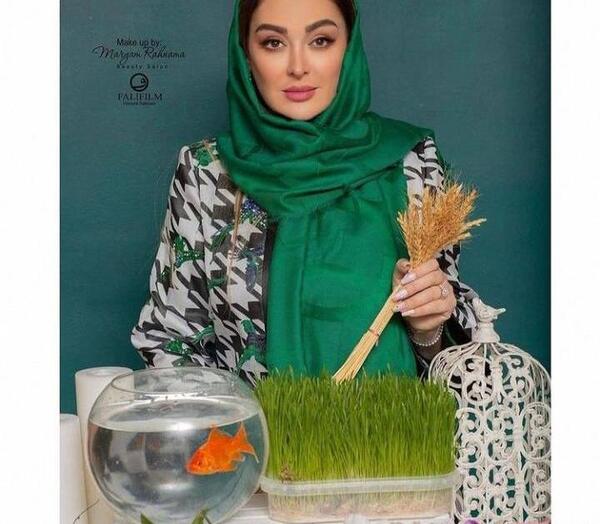 عکس دسته گل الهام حمیدی