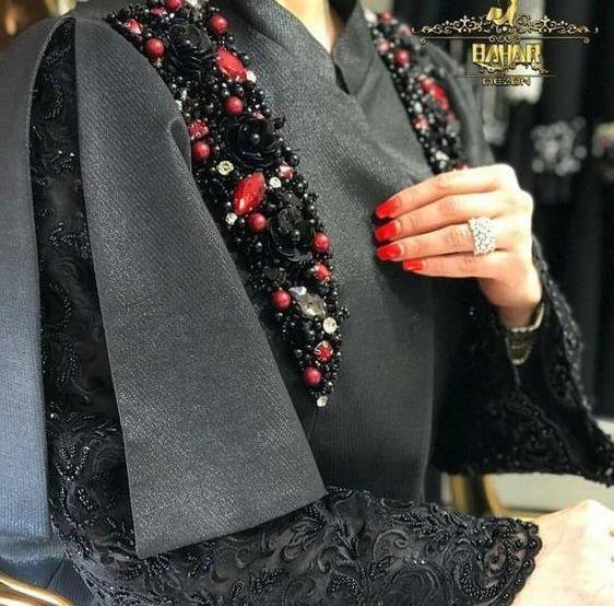 عکس مانتو بلند مشکی گیپور