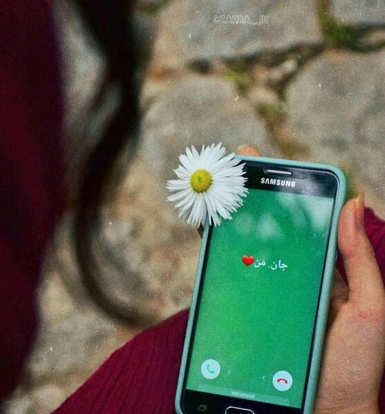 عکس تنهایی برای صفحه گوشی