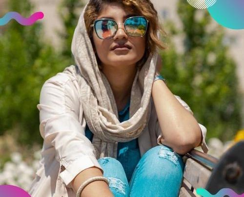 ژست عکس دخترانه لاکچری اینستا