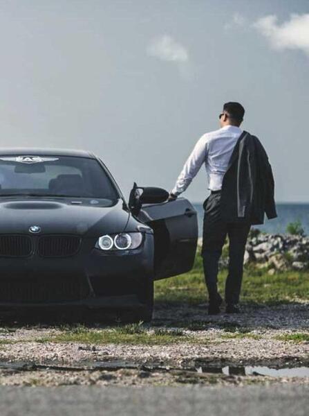 عکس پروفایل پسرانه با ماشین