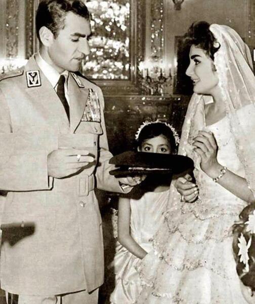عکس با حجاب شهناز پهلوی