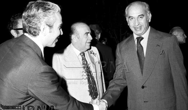 عکس ذوالفقار علی بوتو