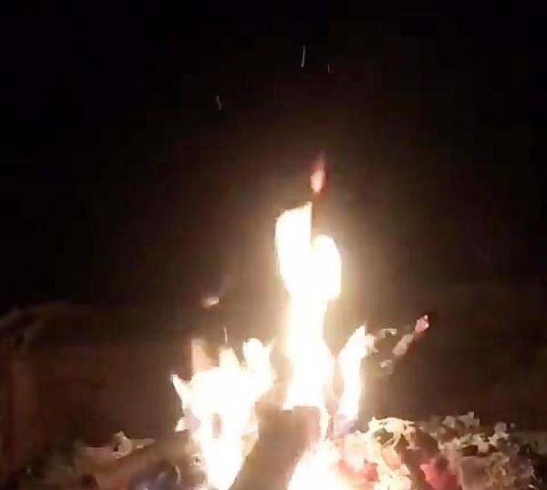 عکس آتش شب