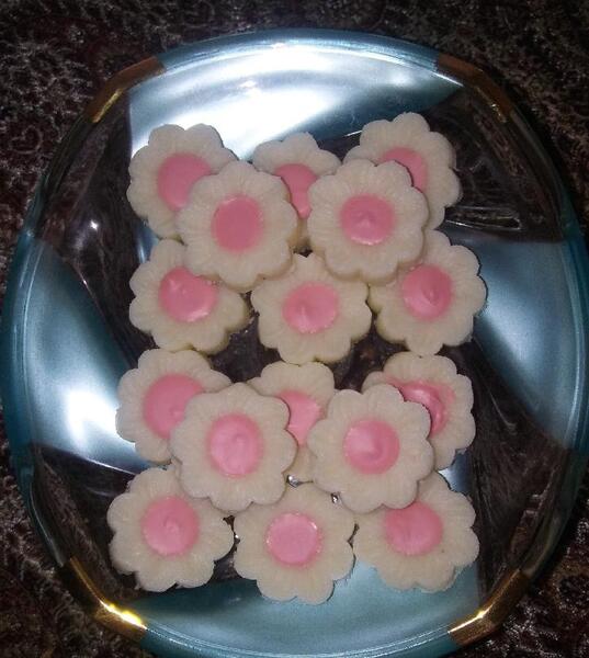 عکس شیرینی شکوفه نارگیلی
