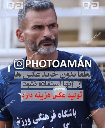 عکس صادق ثابتی