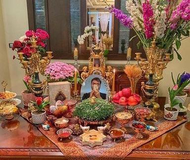 عکس سفره هفت سین روی میز عسلی