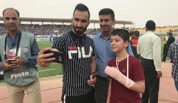 عکس داریوش شجاعیان با لباس استقلال