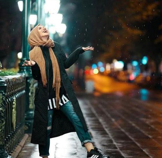 ژست عکس لاتی