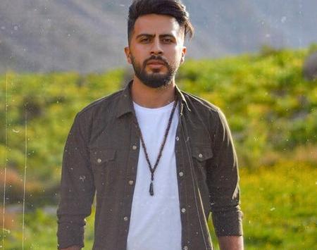 عکس دانیال تنها