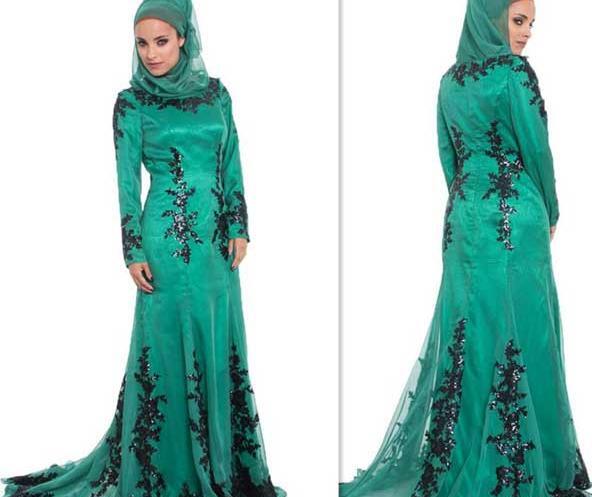عکس لباس مجلسی بلند پوشیده دنباله دار