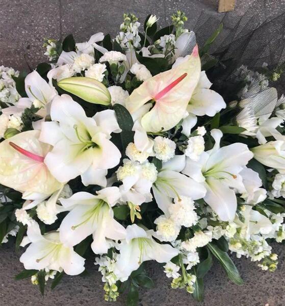 عکس دسته گل برای سر خاک