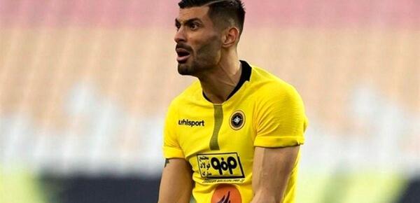 عکس سعید آقایی در پرسپولیس
