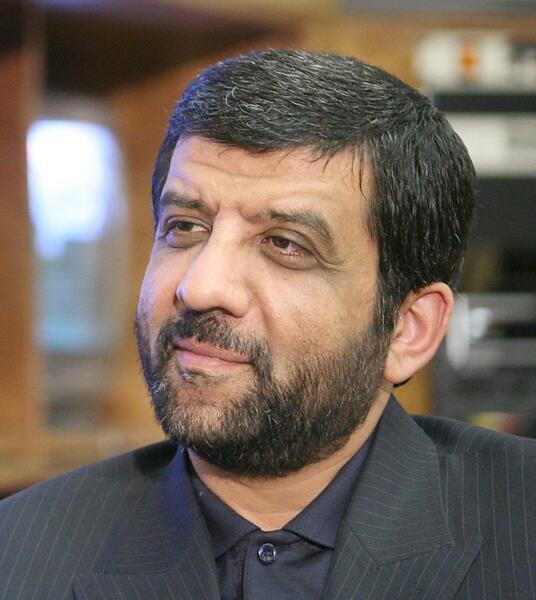 عکس جوانی عزت الله ضرغامی