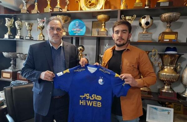 عکس امیرحسین بیات دروازه بان پرسپولیس